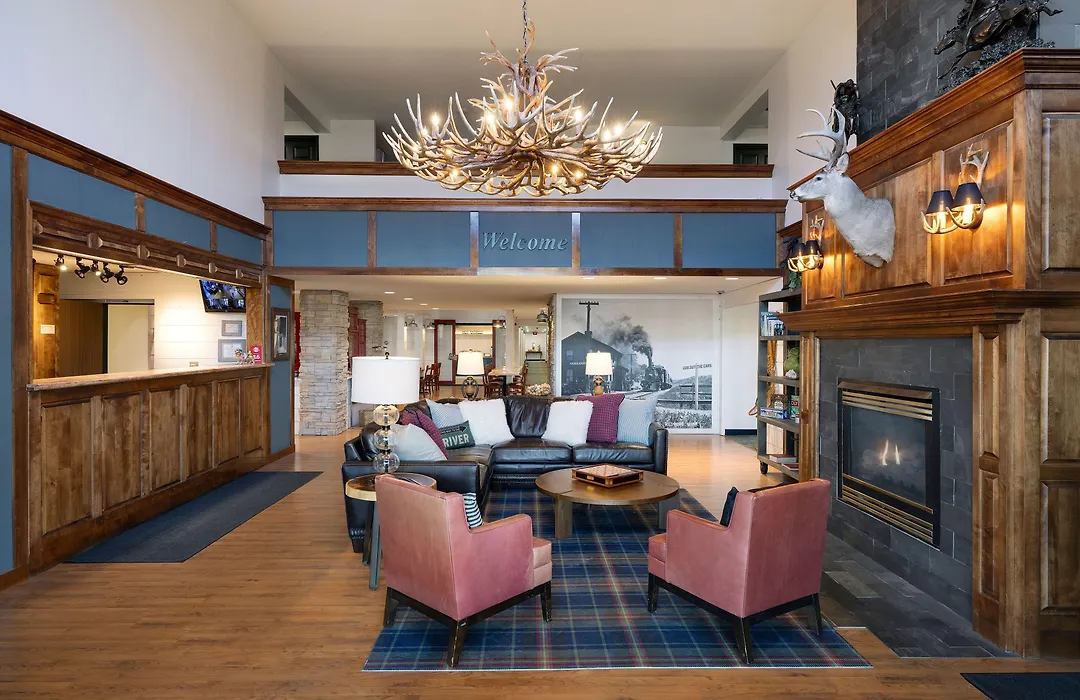 Redwood Lodge-1