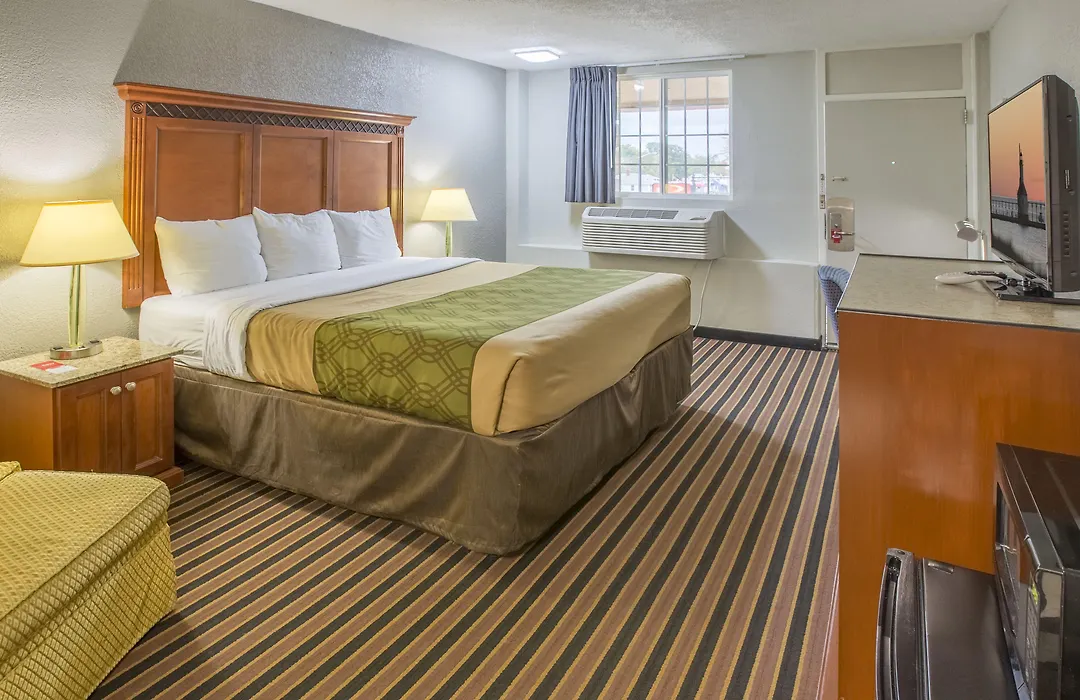 Rodeway Inn St. Joseph-1