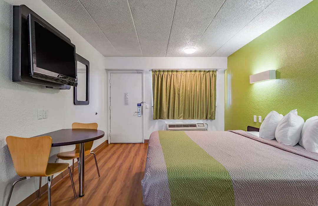 Days Inn By Wyndham Cincinnati I-71-1