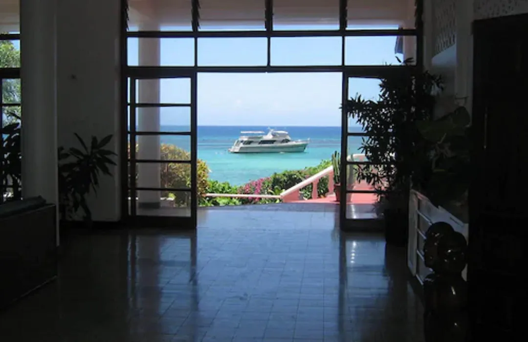 Silver Seas Hotel-1