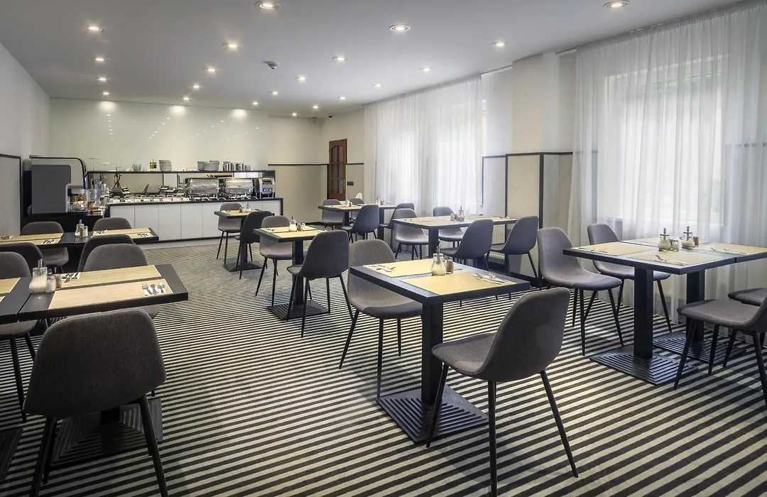 Hotel White Lion-1