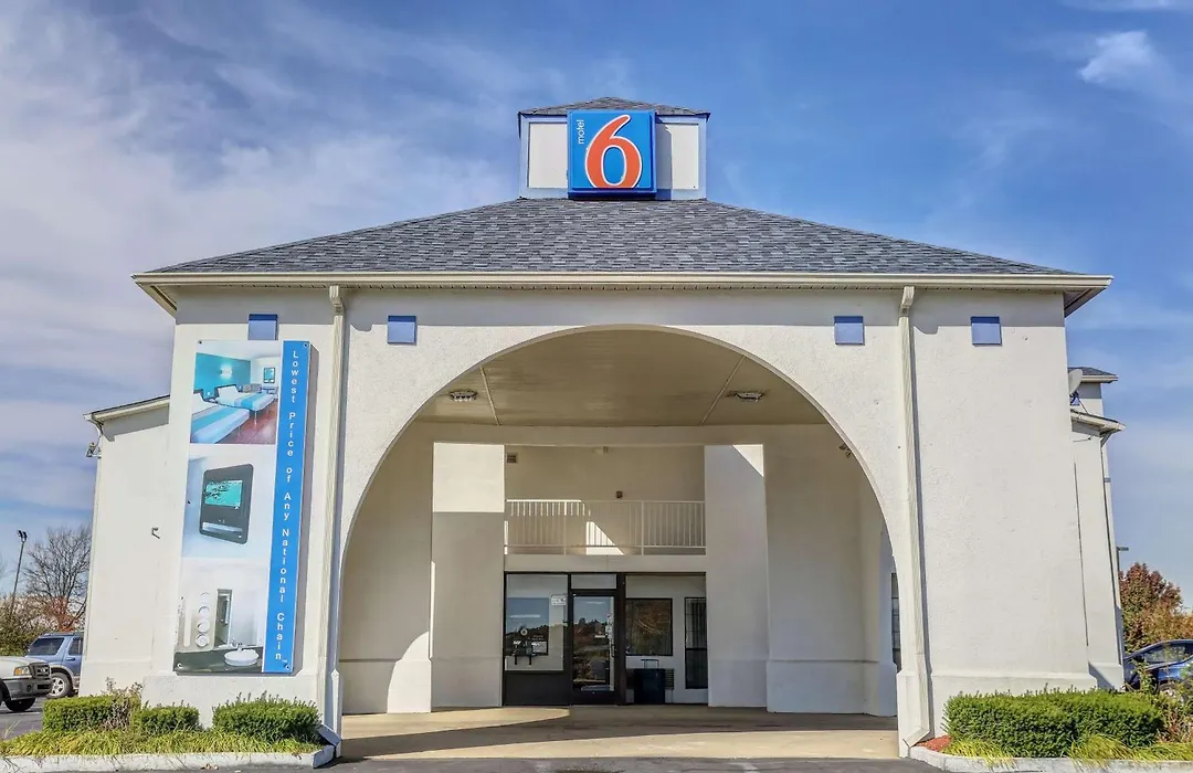 Motel 6-Dickson, Tn-1
