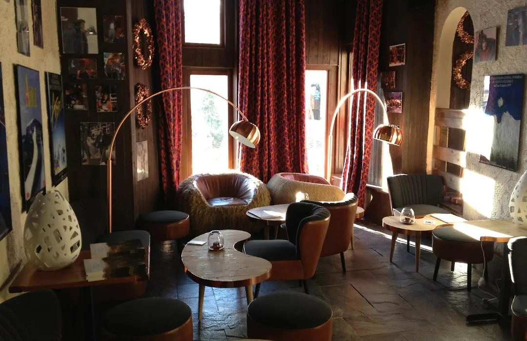 Hôtel des Dromonts by SOWELL COLLECTION-1