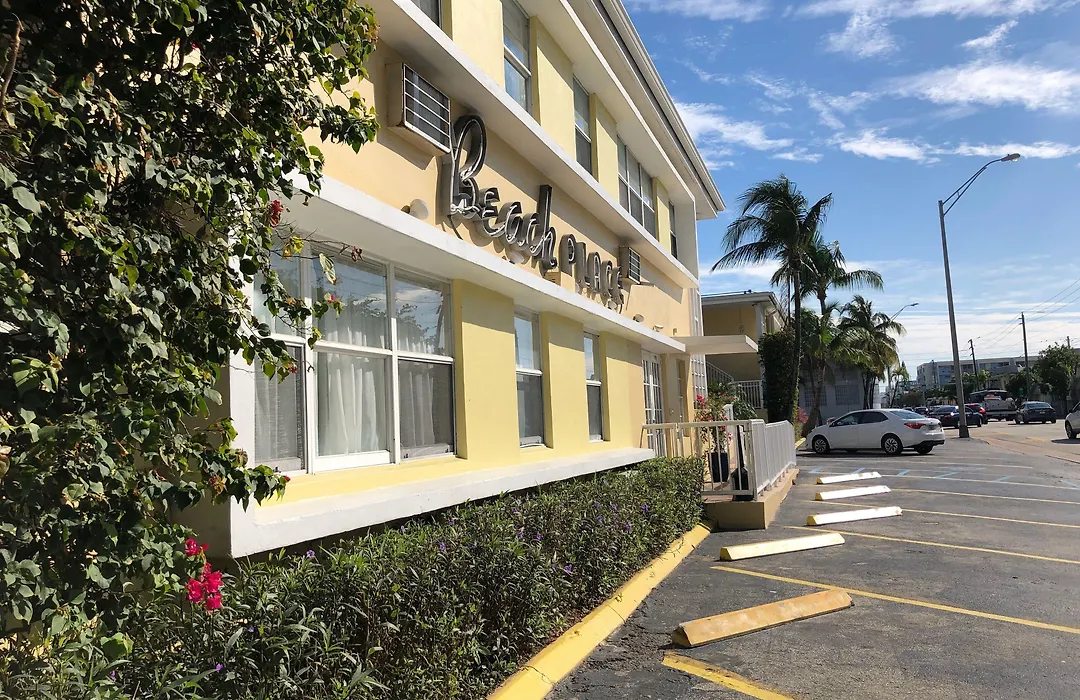 Beach Place Hotel-1