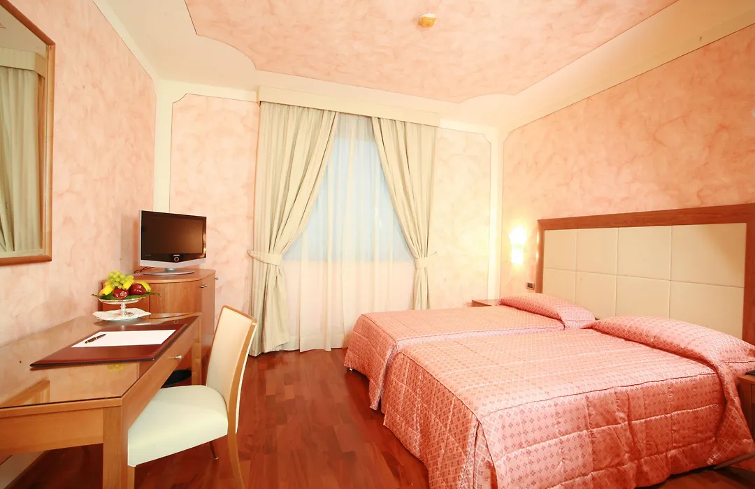 Grand Hotel Del Parco - Bergamo Airport-1