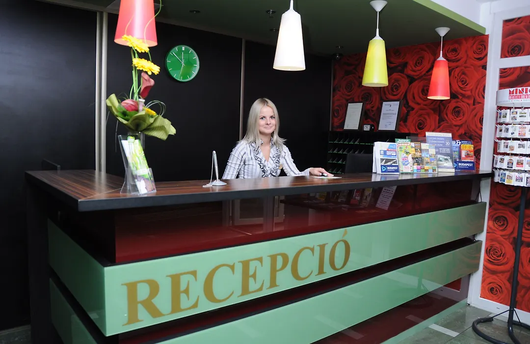 Green Hotel Budapest-1