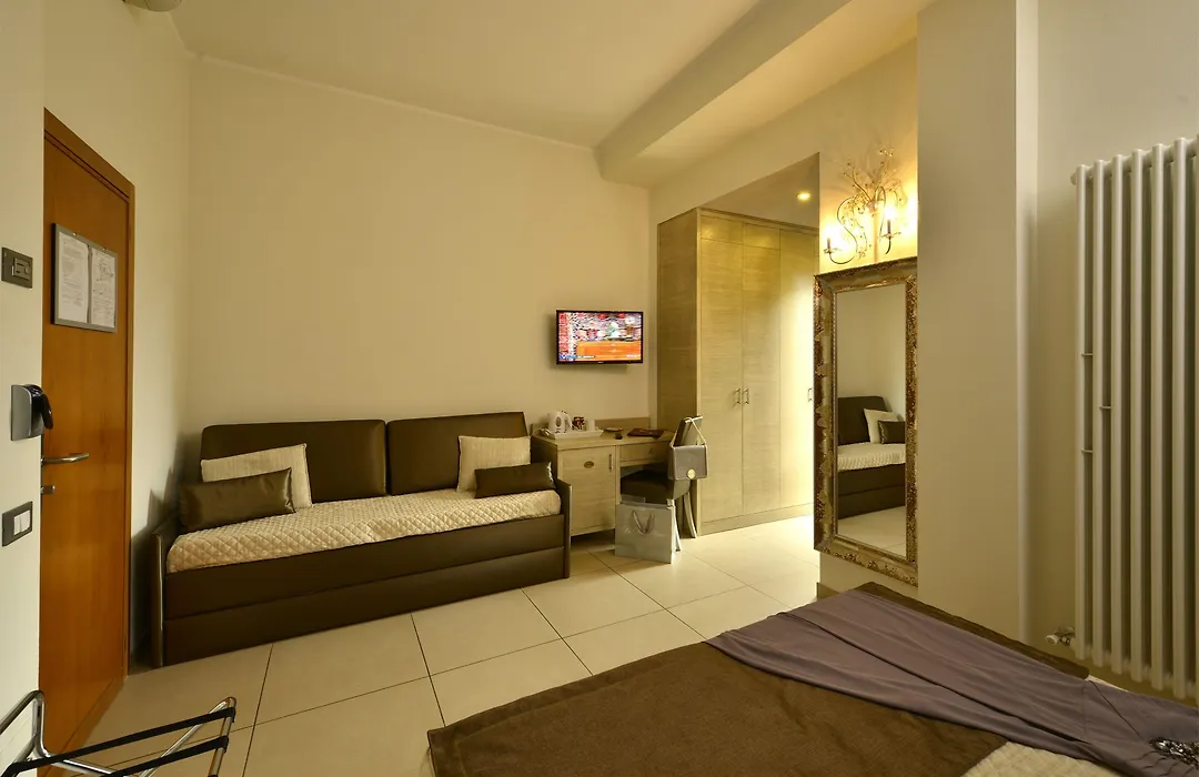 Hotel Villa Tiziana-1