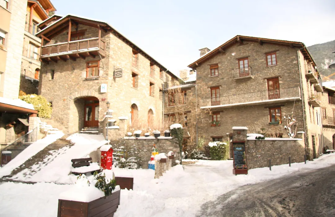 Hotel Santa Bàrbara De La Vall D'ordino-1