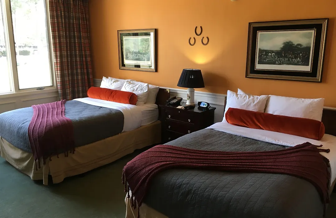 The Inn At Houndslake-1