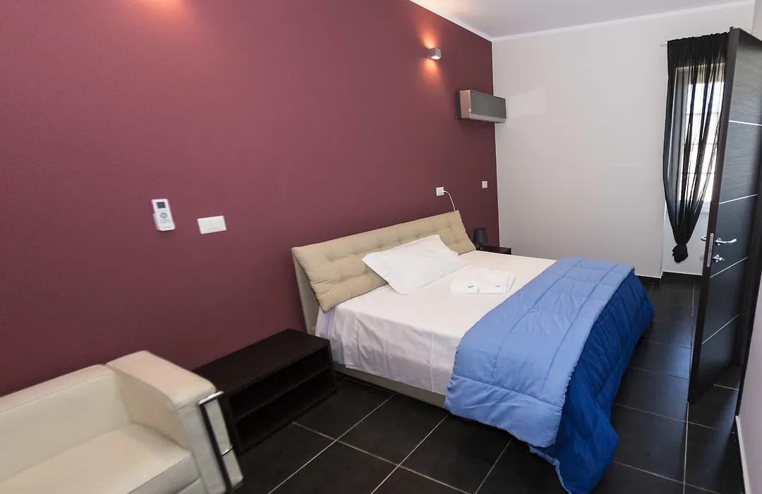 Hotel Ascot-1