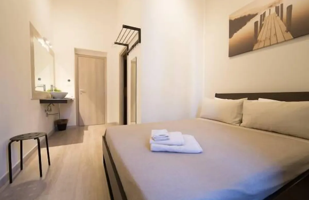 Romano Rooms-1