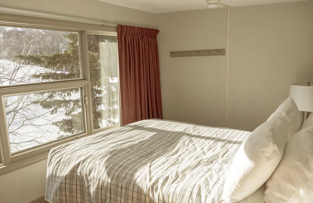 Sugarloaf Inn-1
