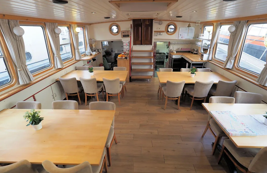 Hotelboat Allure-1