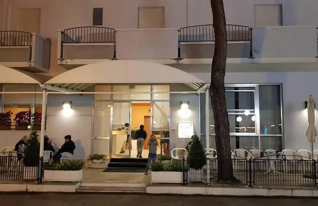 Hotel Lora-1