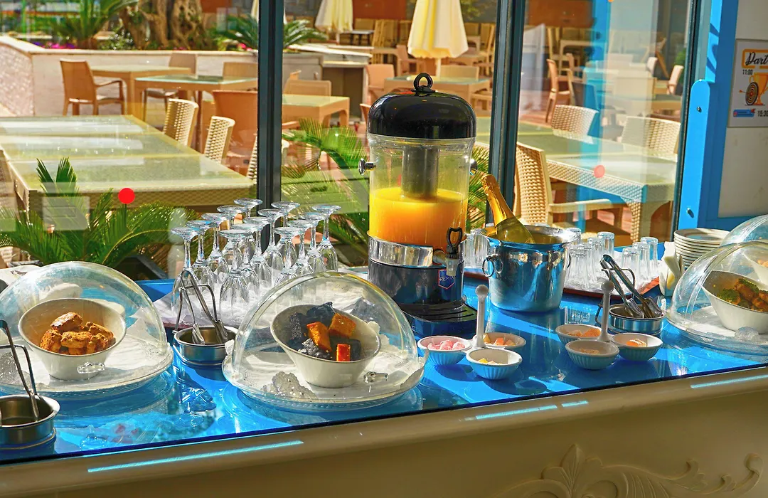 Club Aqua Plaza-1