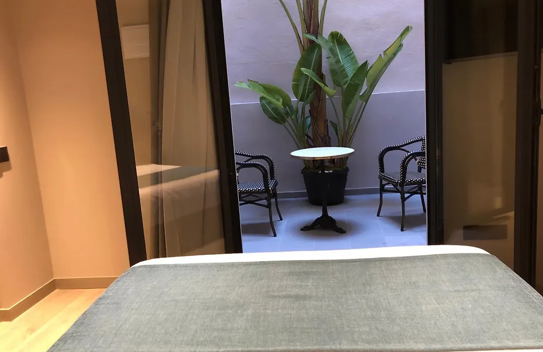 Hotel Torrent-1