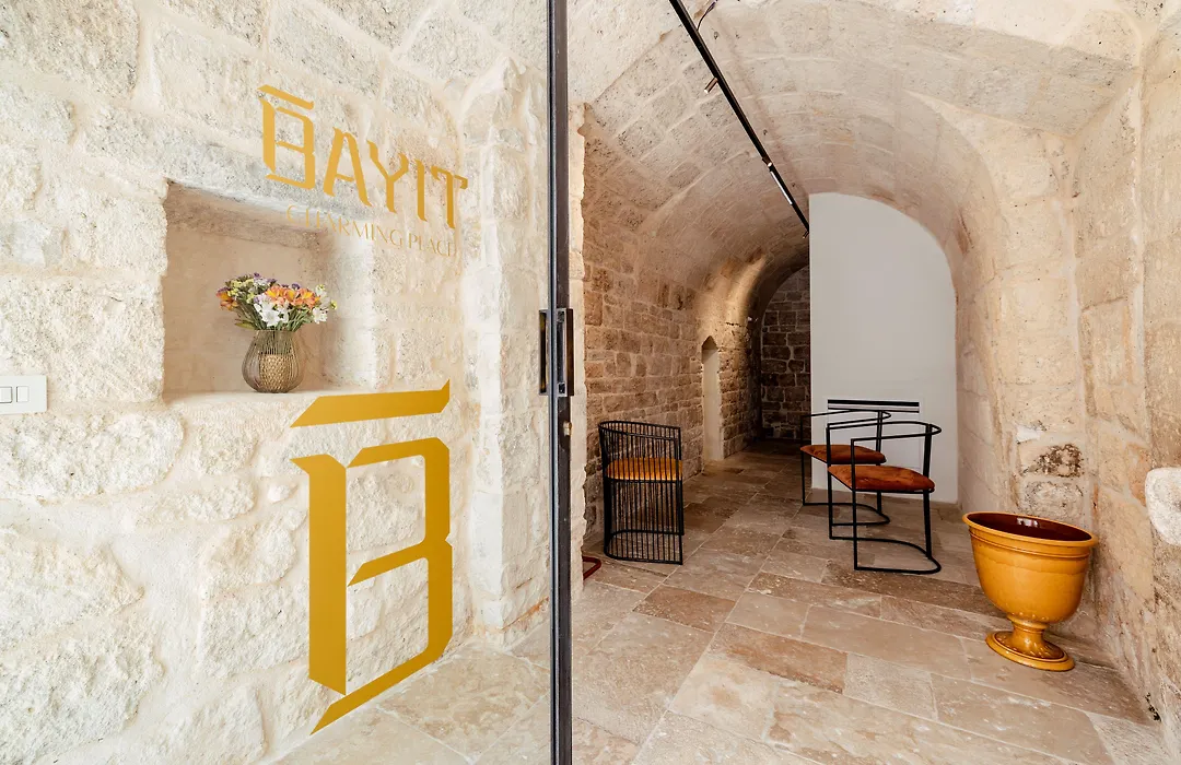 Bayit Charming Place-1