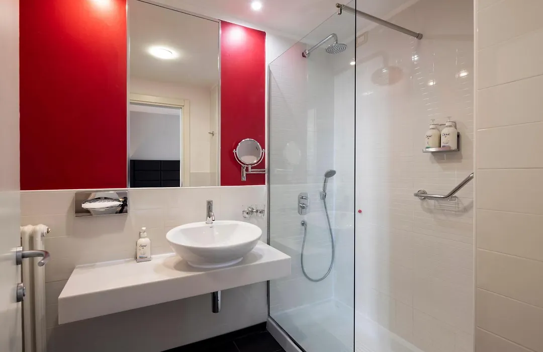 Holiday Inn Genoa City By Ihg-1