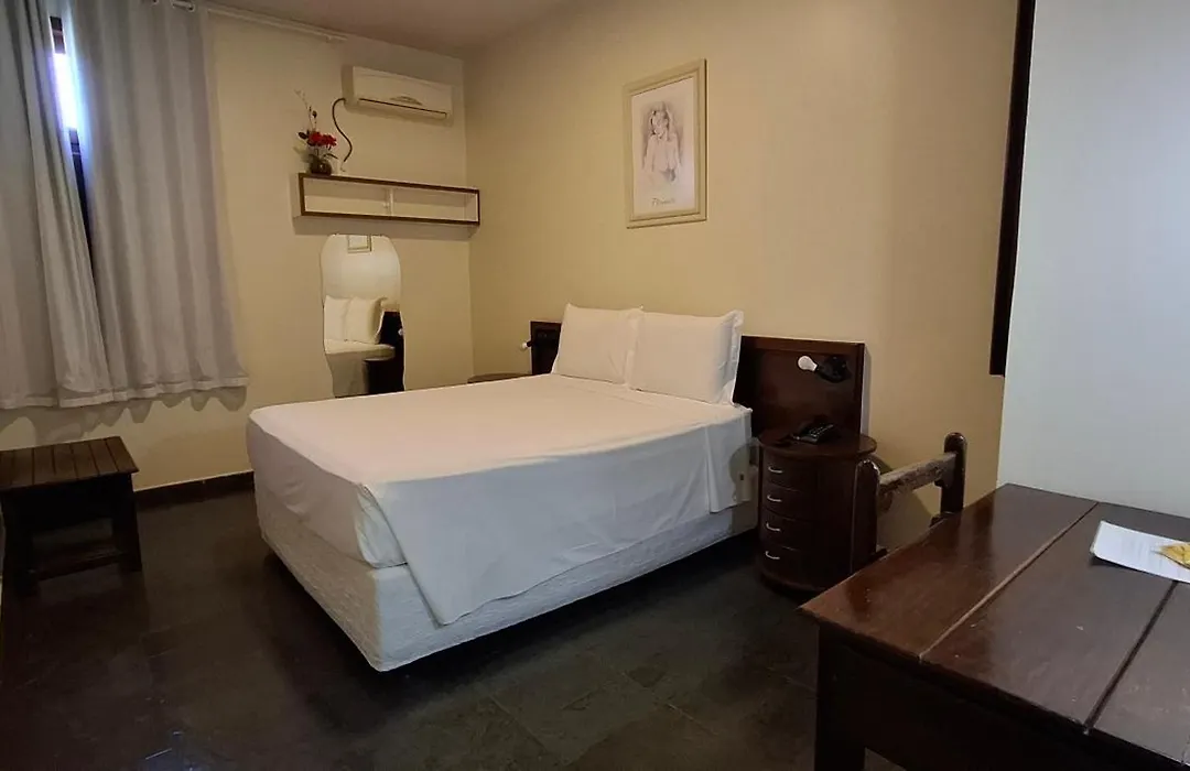 Hotel Monte Pascoal-1