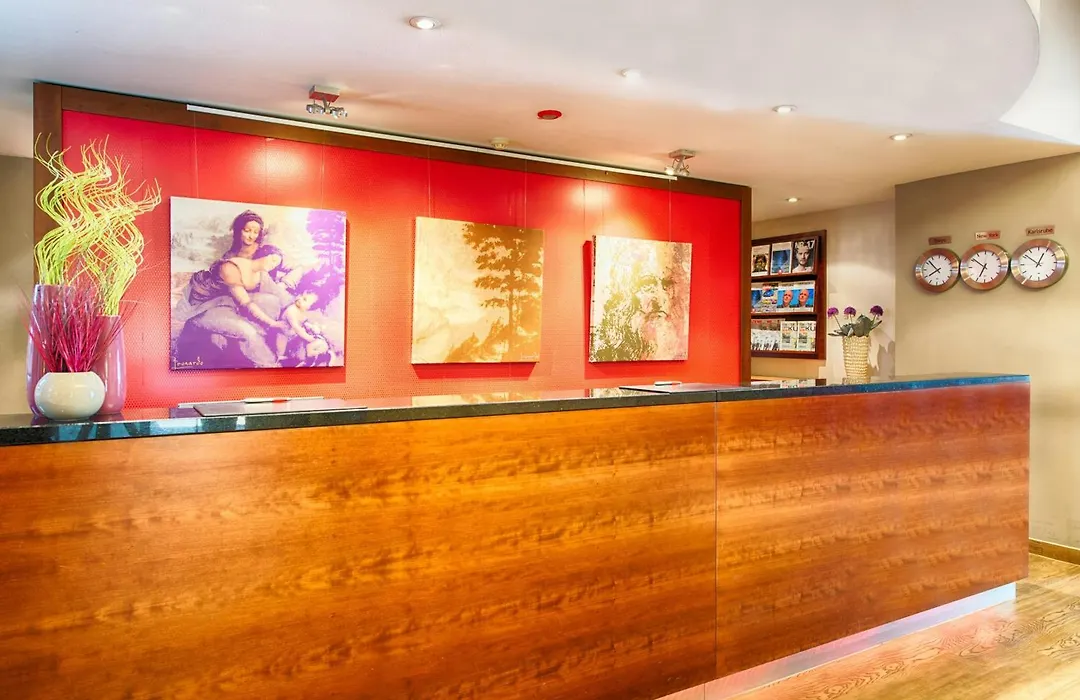 Leonardo Hotel Karlsruhe-1