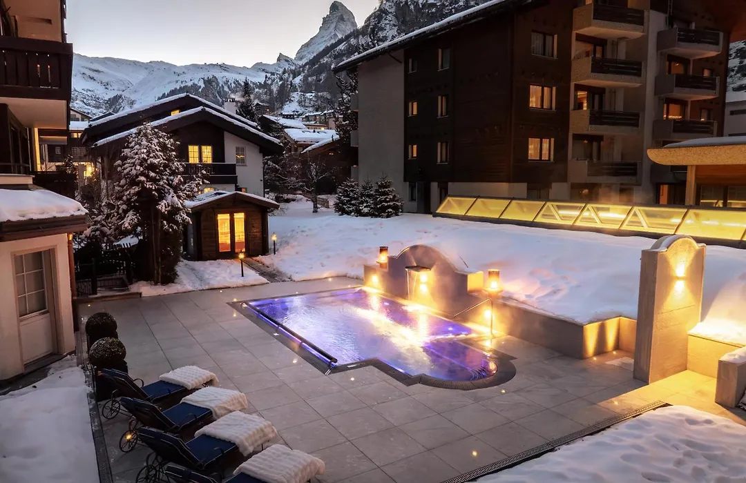 Le Mirabeau Resort & Spa-1