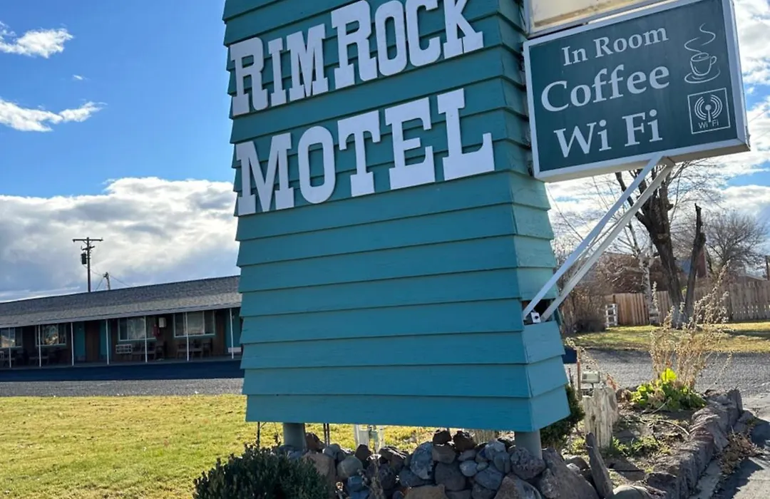 Rim Rock Motel-1