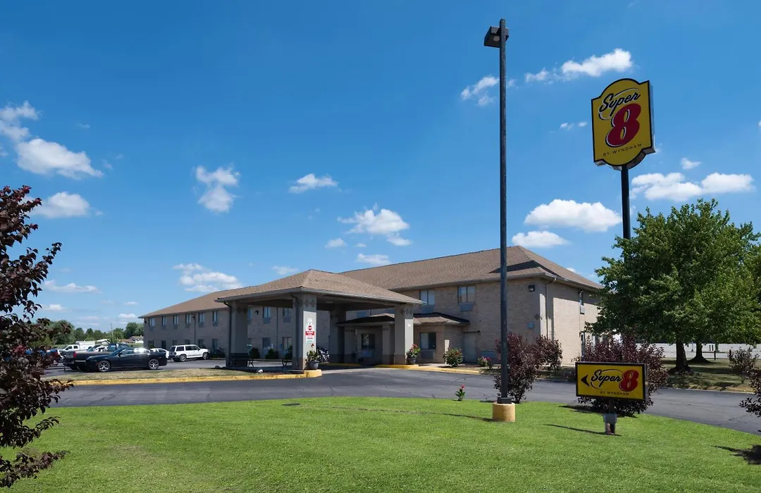 Super 8 By Wyndham Kokomo-1