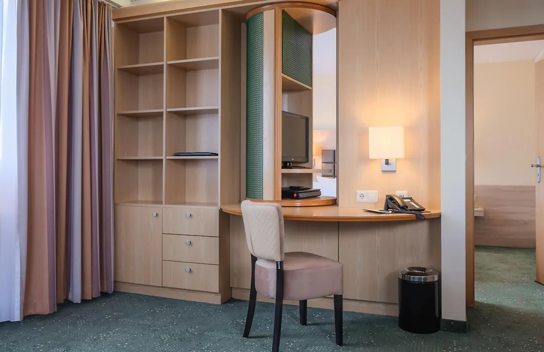 Suite Hotel Leipzig-1