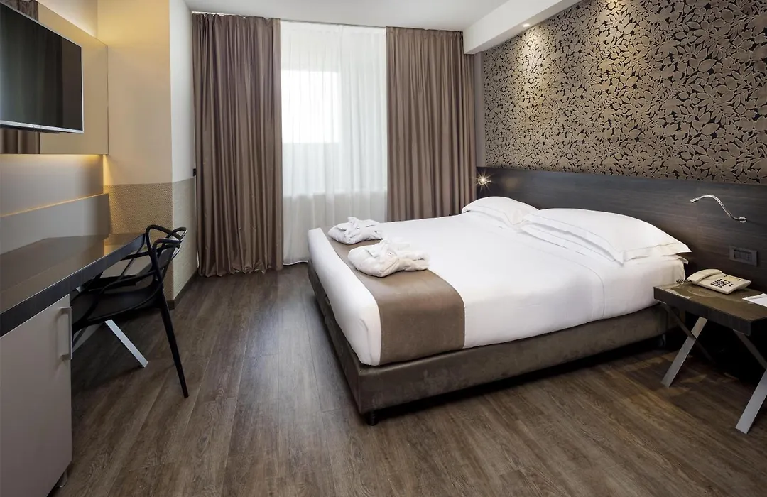 Best Western Plus Hotel Farnese-1