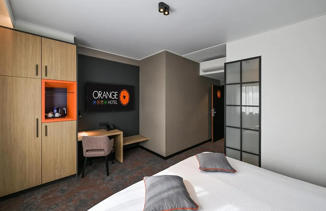 Orange Hotel La Louvière-1