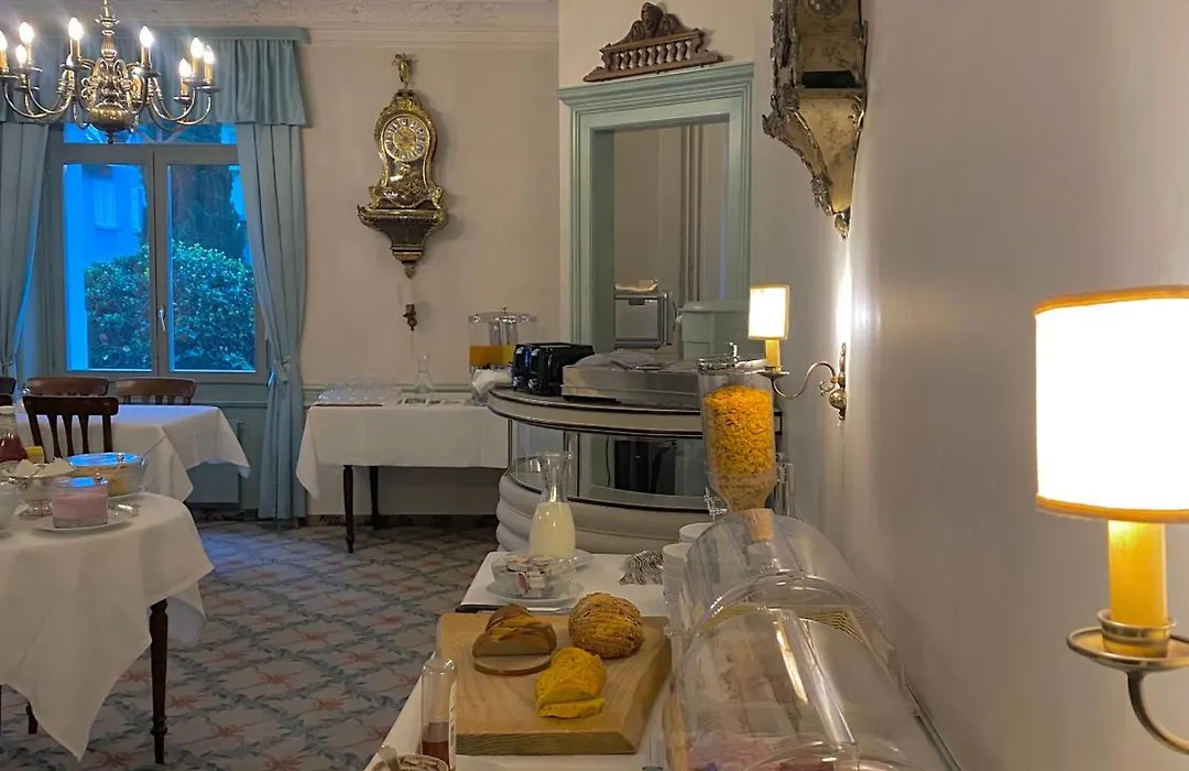 Hotel De La Paix-1