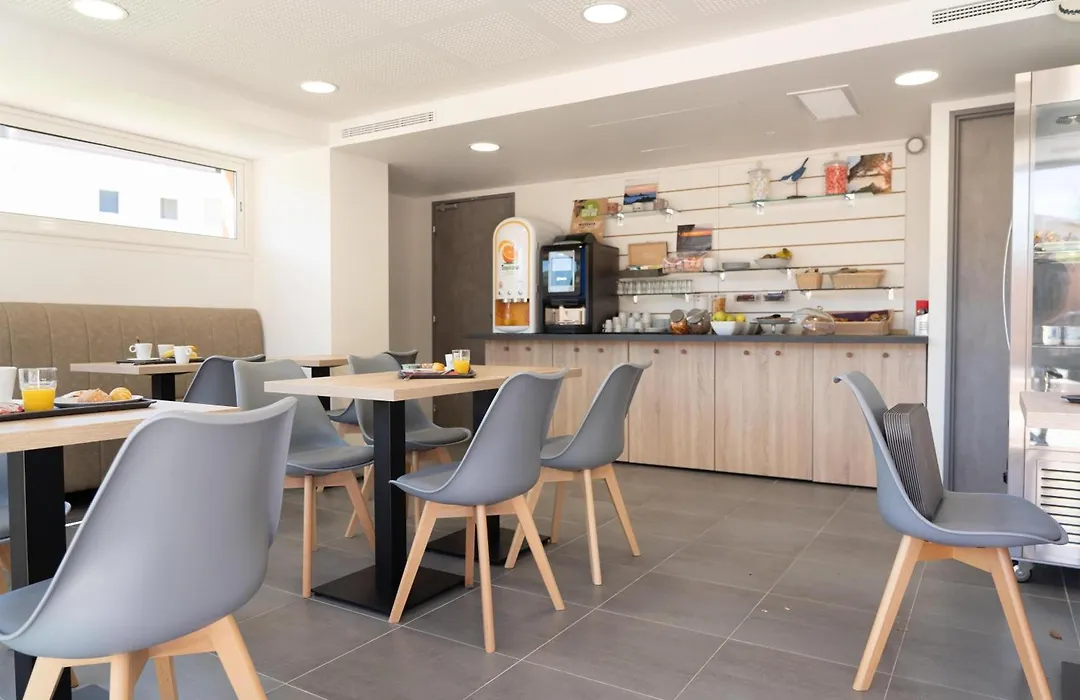 Sure Hotel By Best Western Saint-Raphael Le Dramont-1