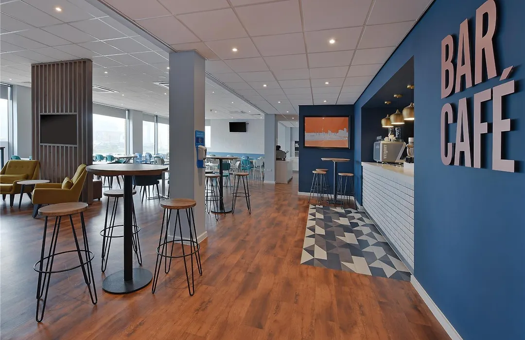 Travelodge Excel-1