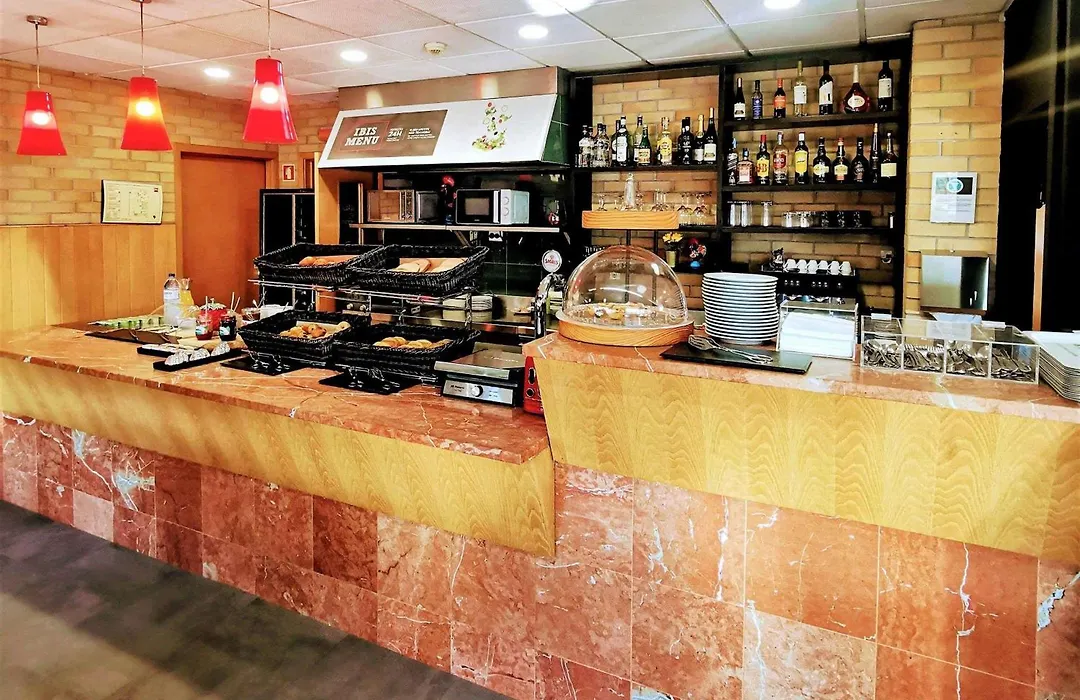 Hotel Ibis Leiria Fatima-1