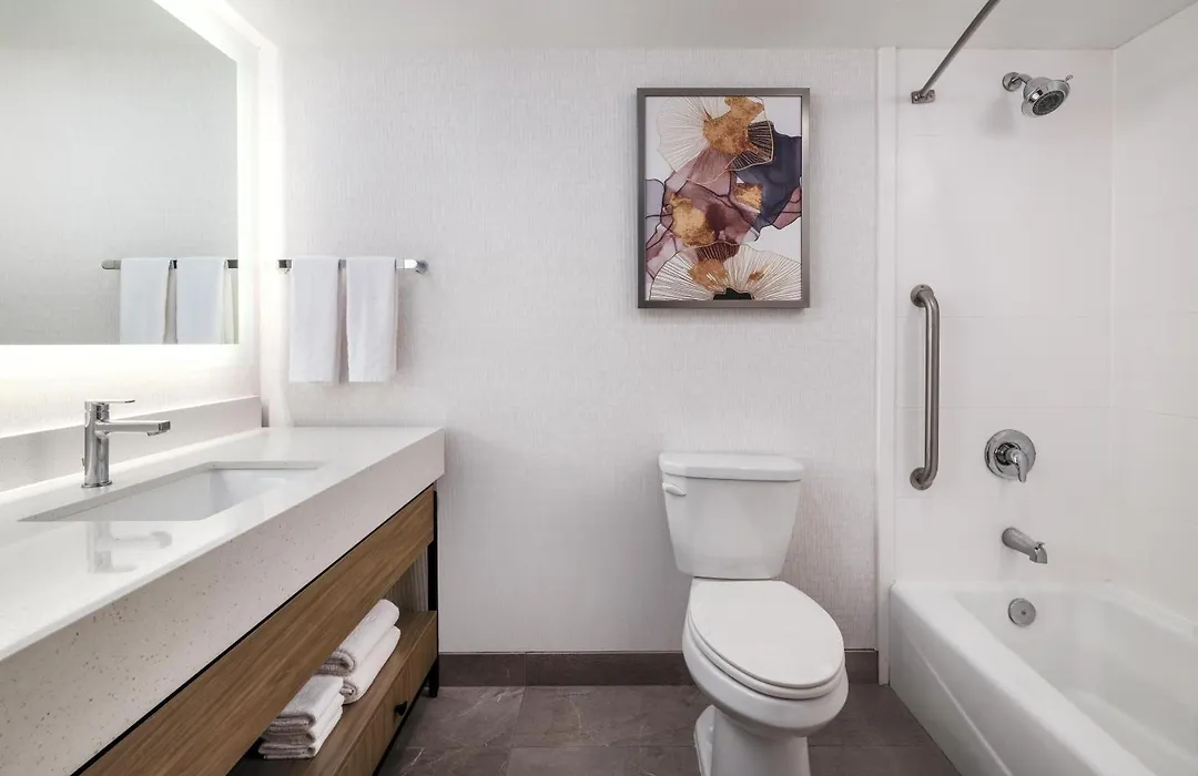 Best Western Plus Abbey Inn-1