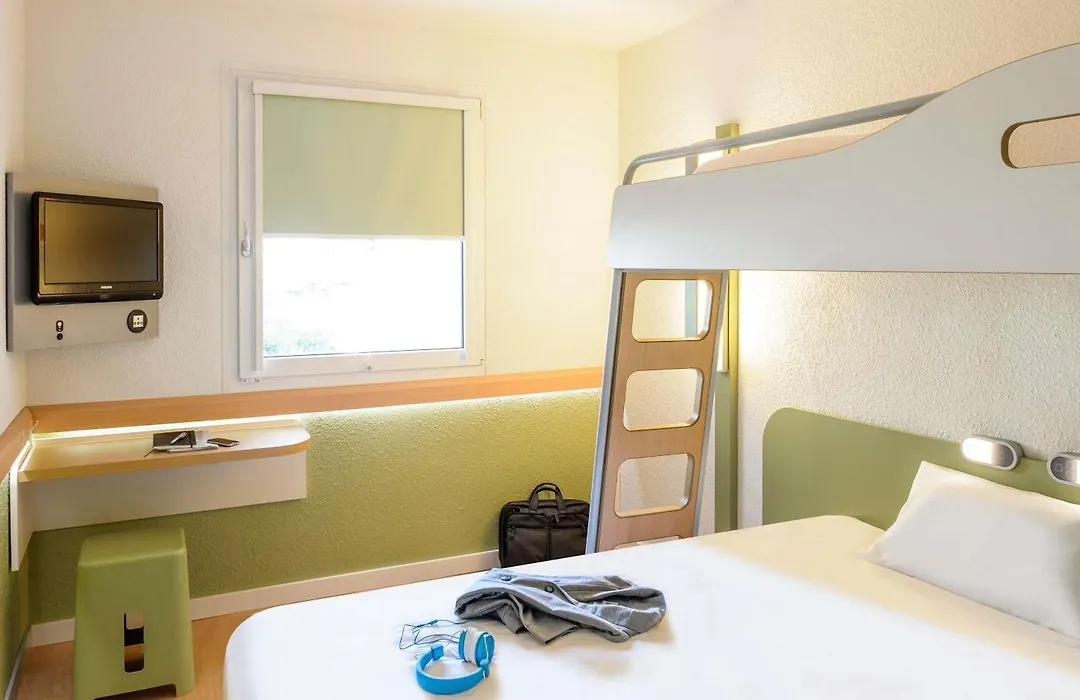 ibis budget Zurich Airport-1