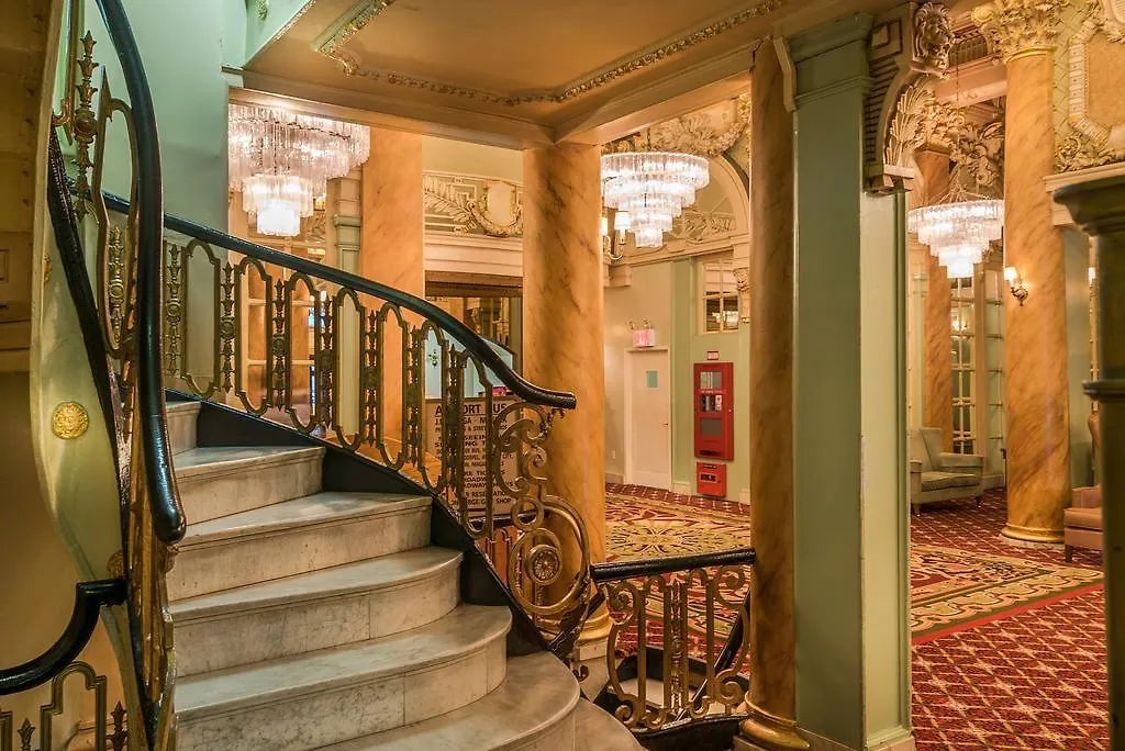 Hotel Wolcott-1