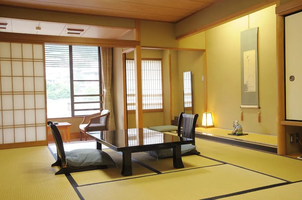 Yugawara Onsen Kawasegien Isuzu Hotel-1