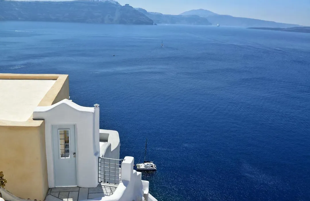 Oia Suites-1