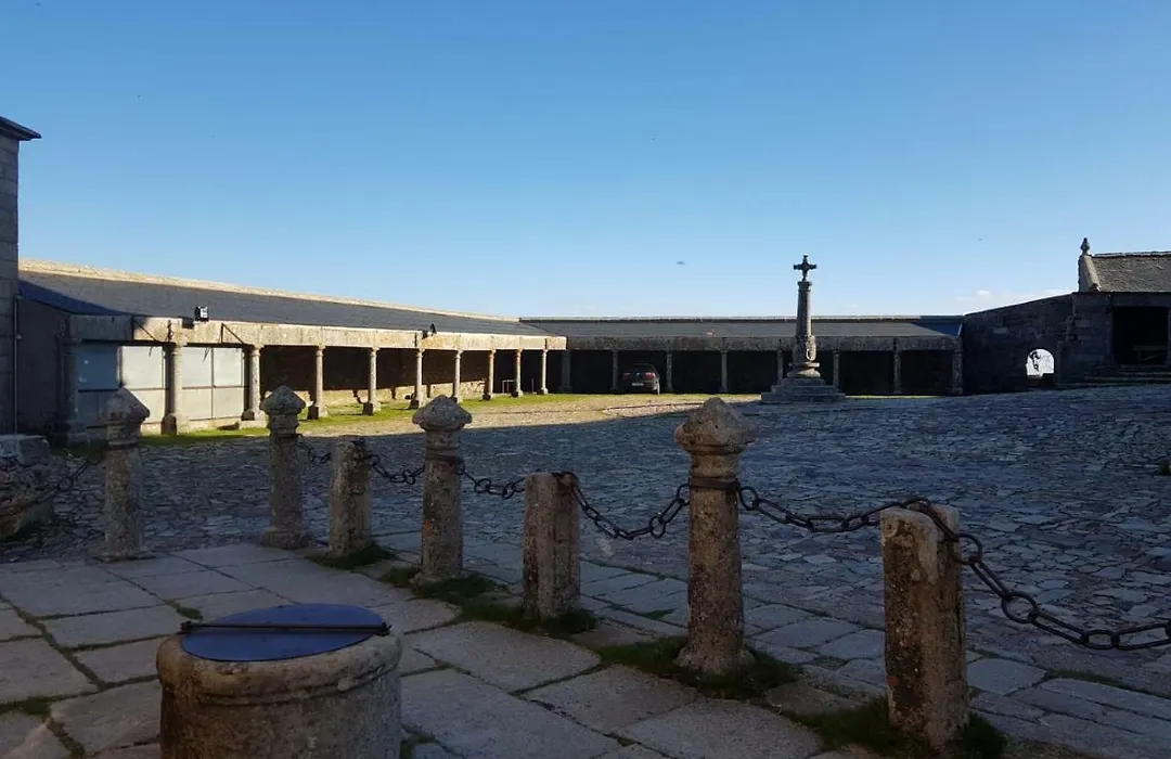 Hospedería del Santuario de la Peña de Francia-1