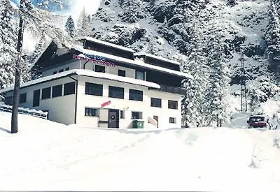 Residence Regina Delle Dolomiti-2