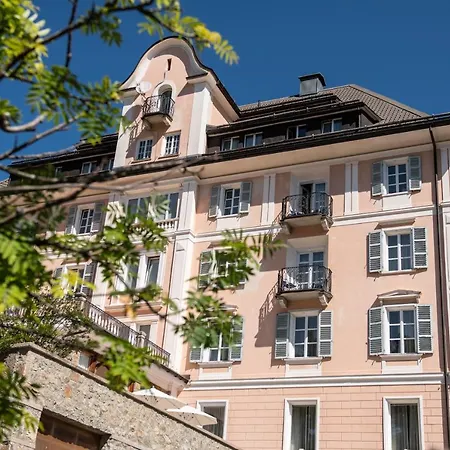 Hotel Engiadina-2