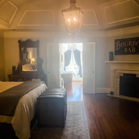 The Twelve Oaks Bed & Breakfast-2