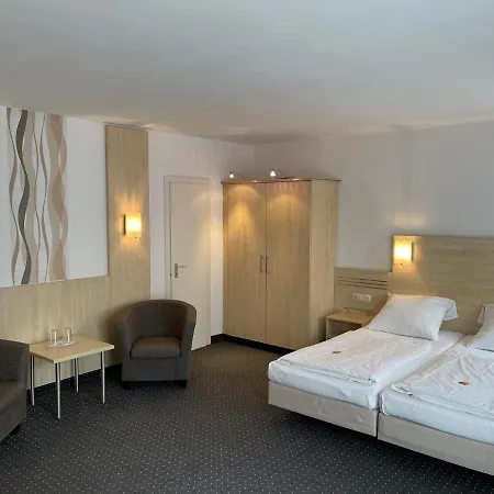 Hotel Mondial Comfort - Frankfurt City Centre-2