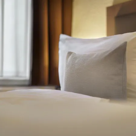 Novum Hotel Alster Hamburg St. Georg-3