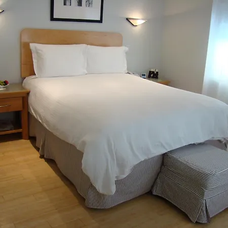 Cadet Hotel-2
