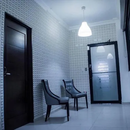 Malecon Premium Rooms-3