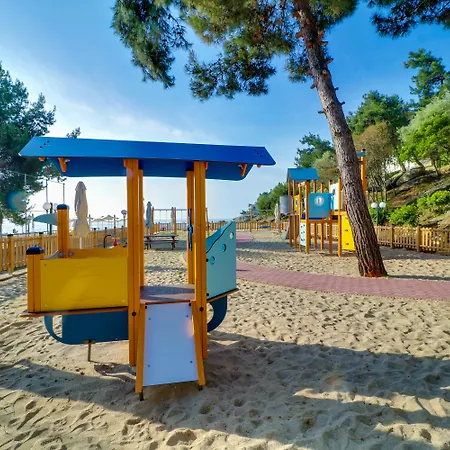 Tosca Beach Hotel-3