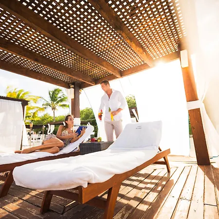 Bluebay Grand Esmeralda-2