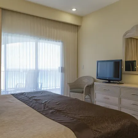 The Royal Islander - An All Suites Resort-3